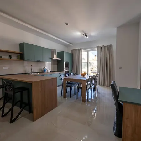 Swieqi Luxury New 2bdr - Fl6
